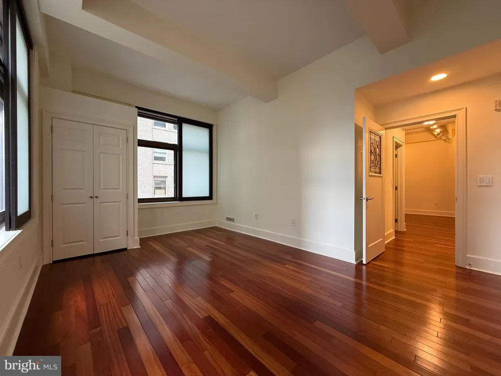 1500 CHESTNUT STREET #10F Philadelphia, PA 19102