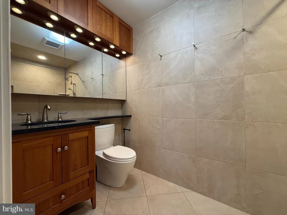 1500 CHESTNUT STREET #10F Philadelphia, PA 19102