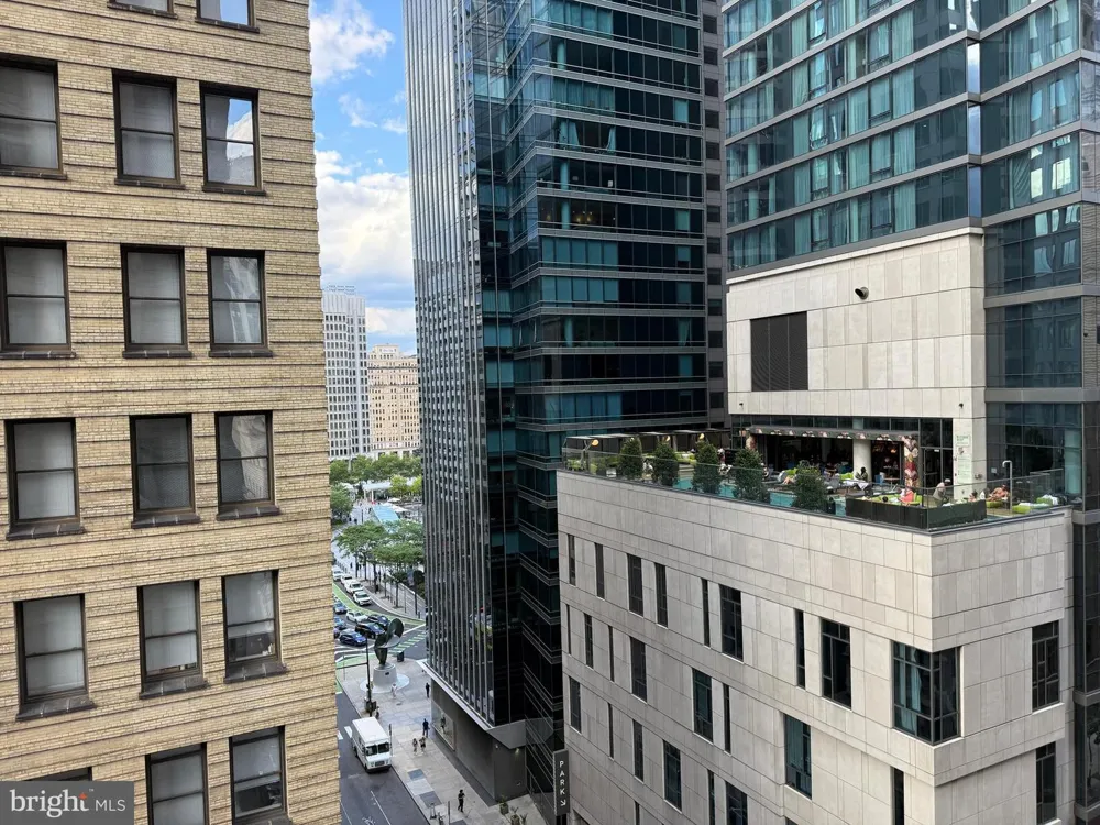 1500 CHESTNUT STREET #10F Philadelphia, PA 19102