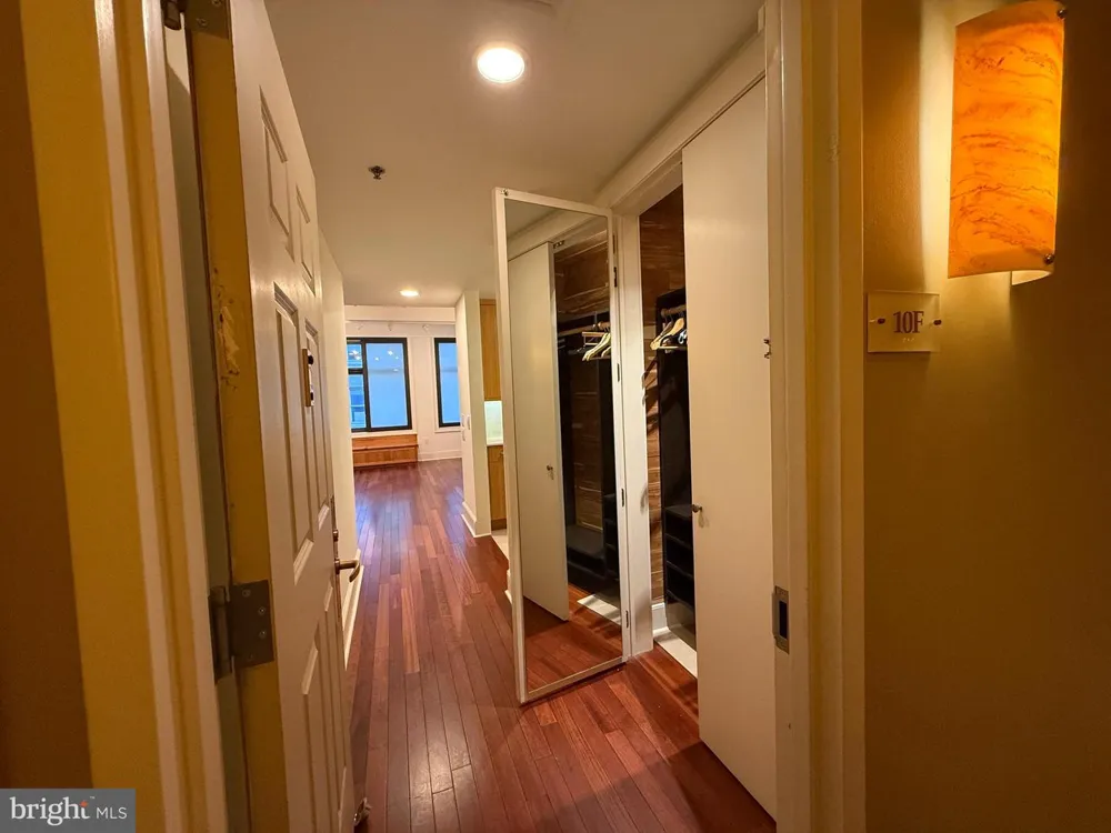 1500 CHESTNUT STREET #10F Philadelphia, PA 19102