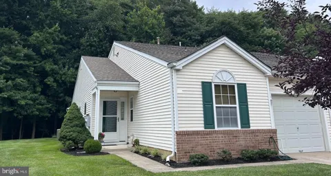 44 PEPPERGRASS DRIVE