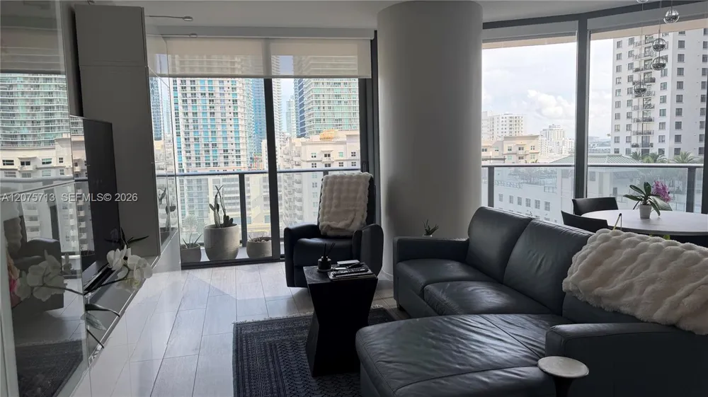 45 SW 9th St #1106 Miami, FL 33130