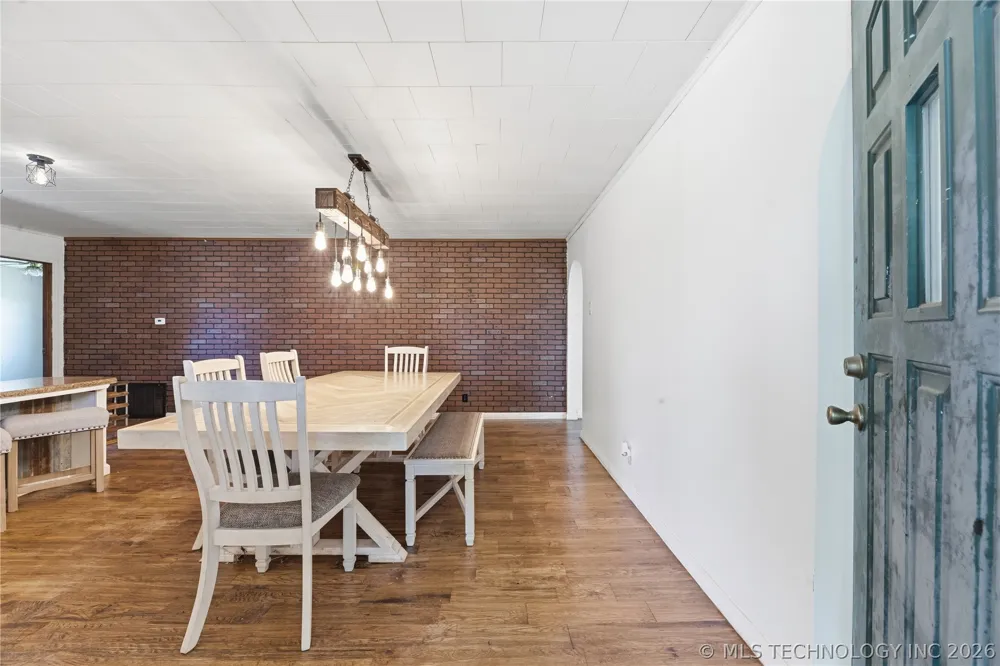 22701 Ns 421 Road Nowata, OK 74048