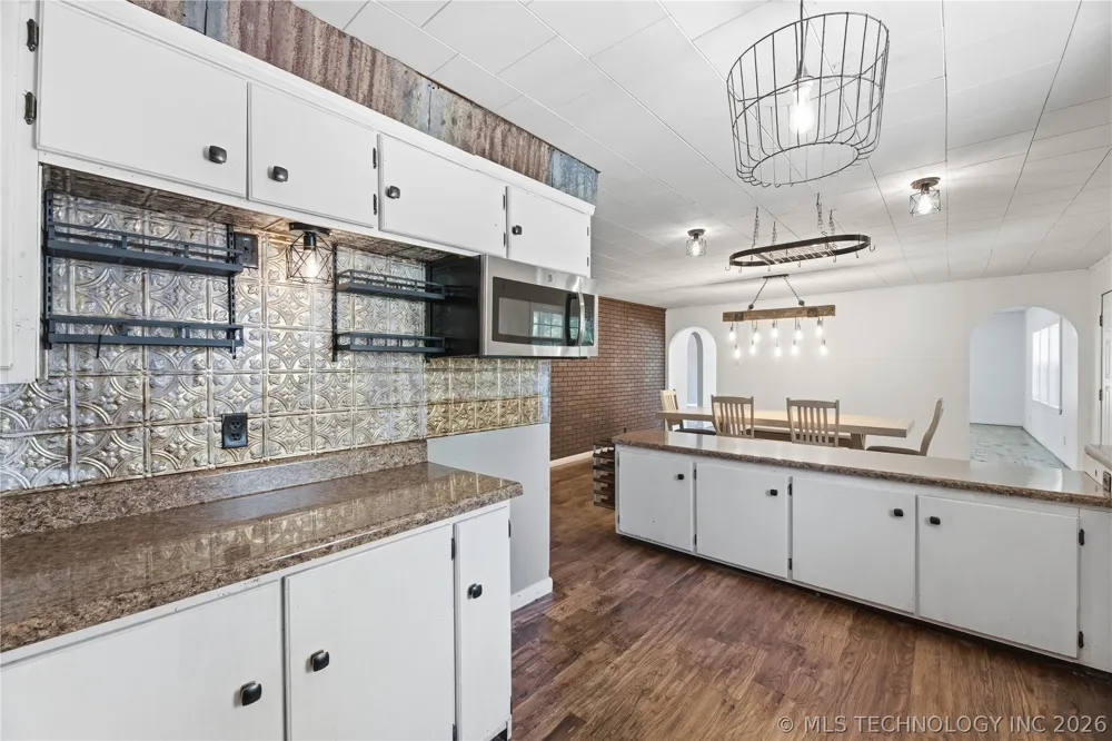 22701 Ns 421 Road Nowata, OK 74048