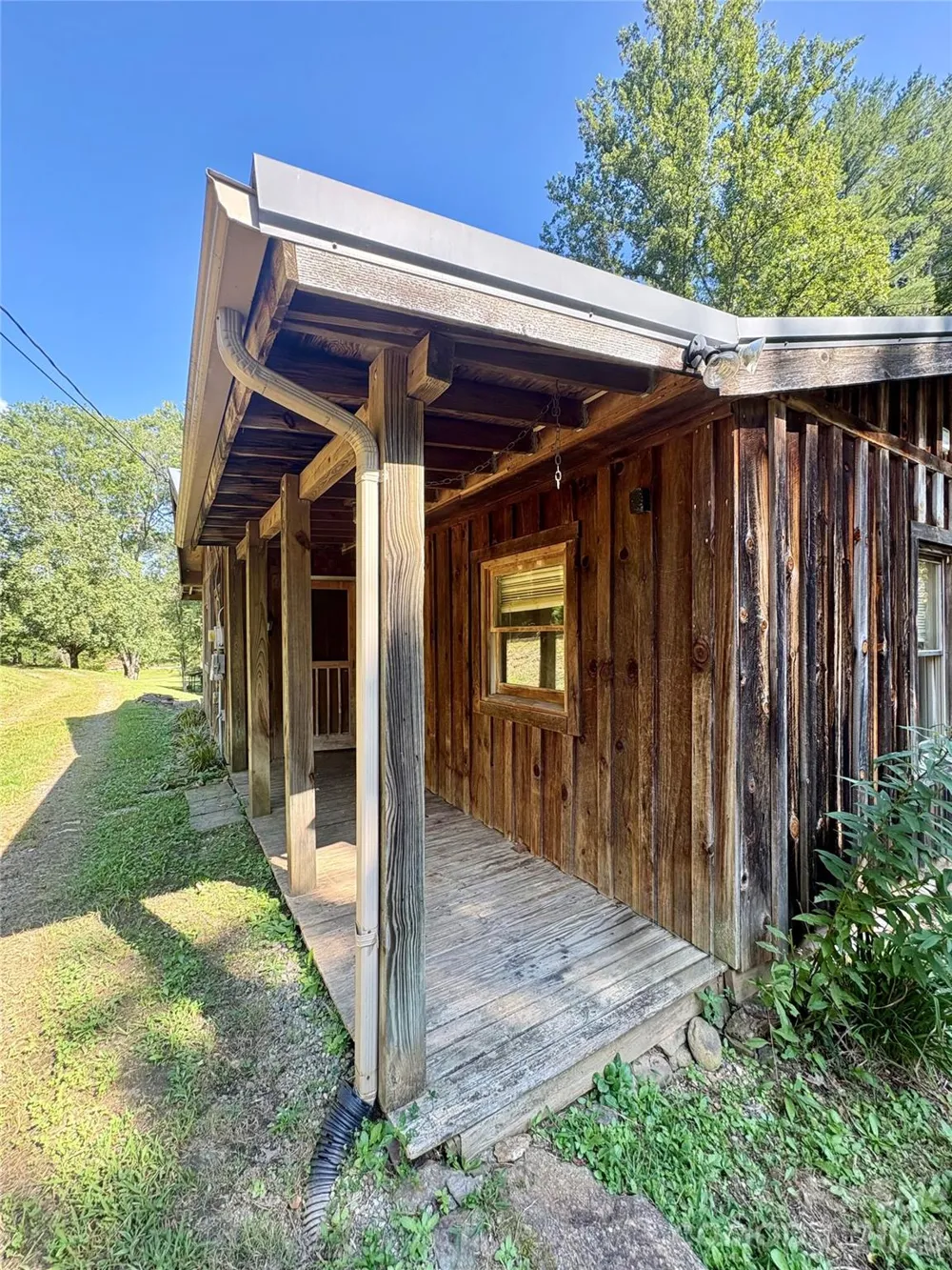 4019 Happy Goats Way Lenoir, NC 28645