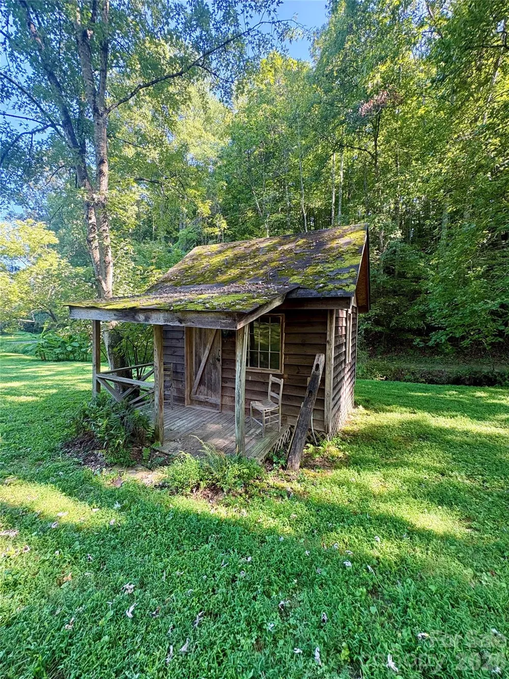 4019 Happy Goats Way Lenoir, NC 28645