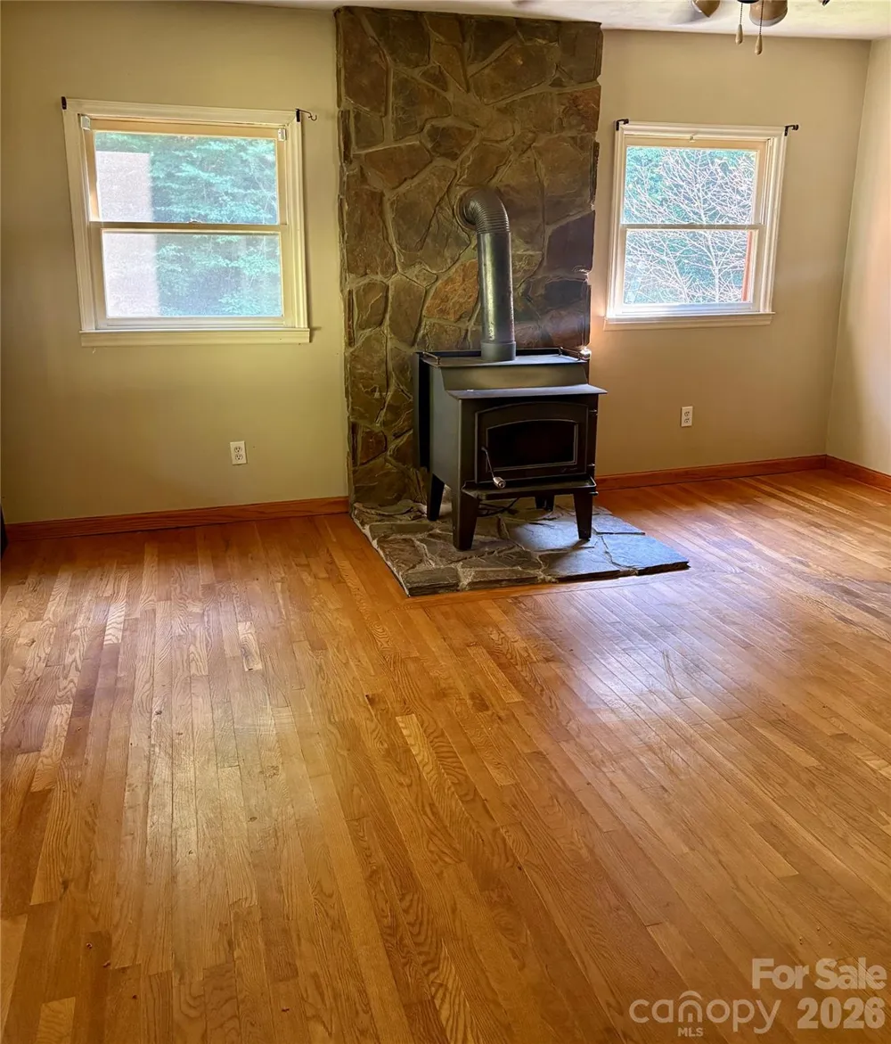 4019 Happy Goats Way Lenoir, NC 28645