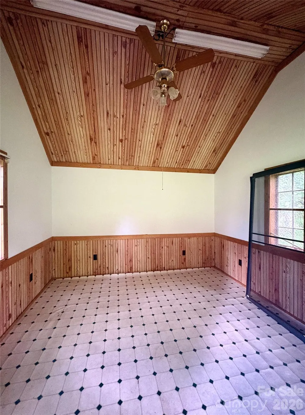 4019 Happy Goats Way Lenoir, NC 28645