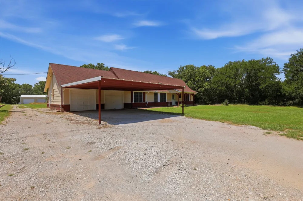 4298 Knob Road Springtown, TX 76082