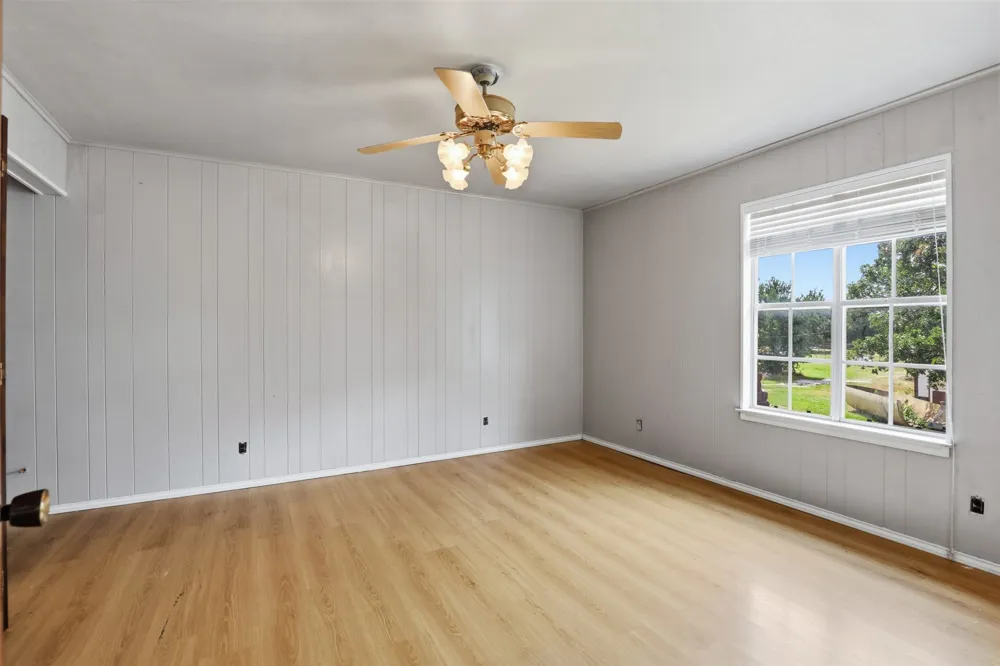 4298 Knob Road Springtown, TX 76082