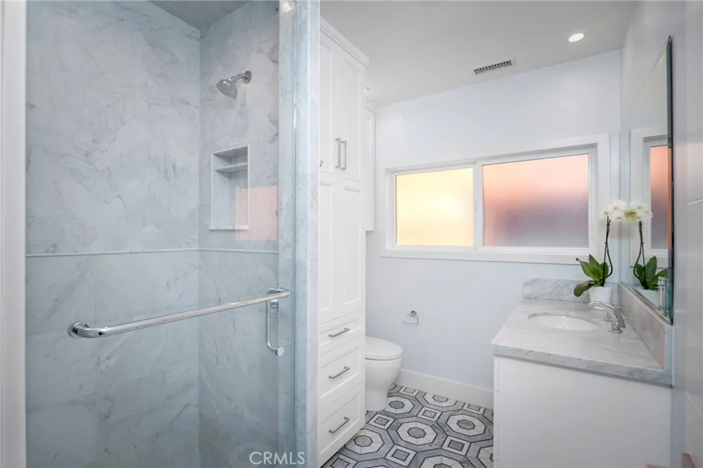 1200 Ardmore Avenue Manhattan Beach, CA 90266