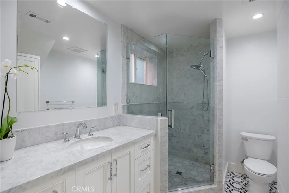 1200 Ardmore Avenue Manhattan Beach, CA 90266