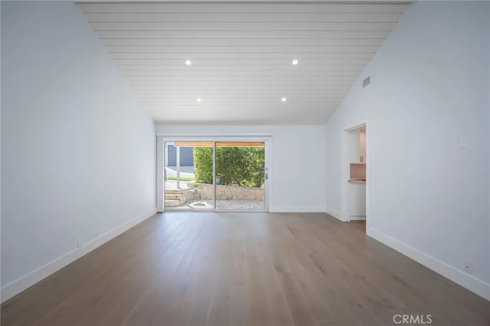 1200 Ardmore Avenue Manhattan Beach, CA 90266