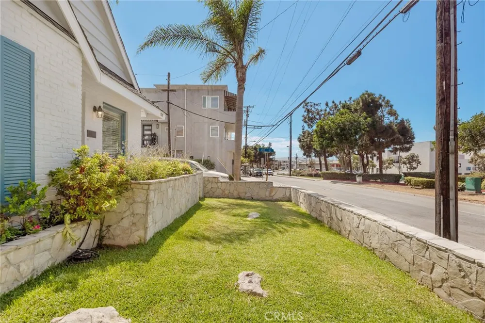 1200 Ardmore Avenue Manhattan Beach, CA 90266