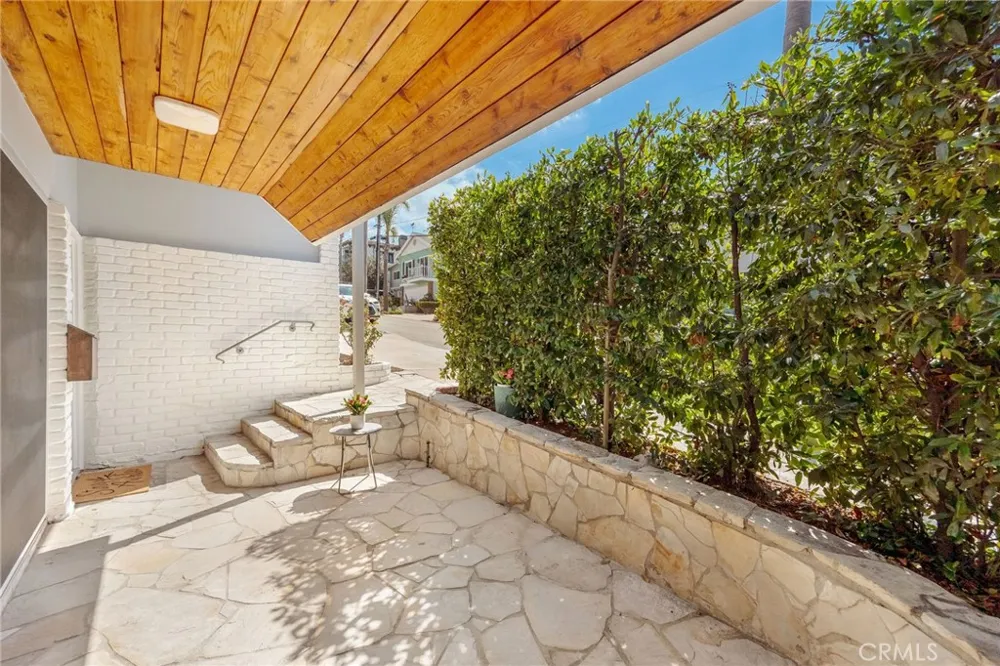 1200 Ardmore Avenue Manhattan Beach, CA 90266
