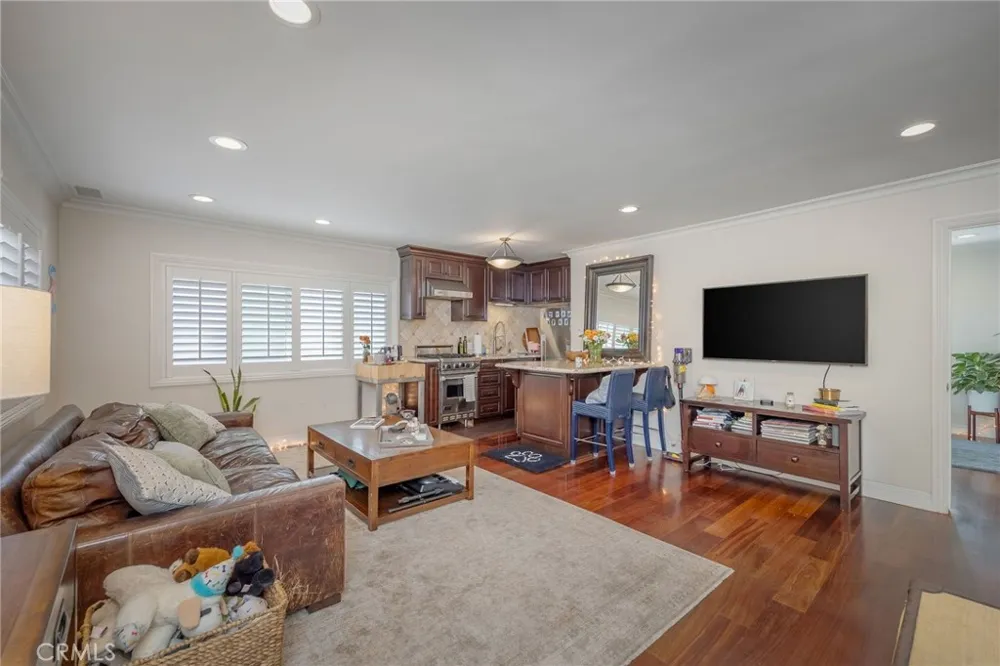 1200 Ardmore Avenue Manhattan Beach, CA 90266