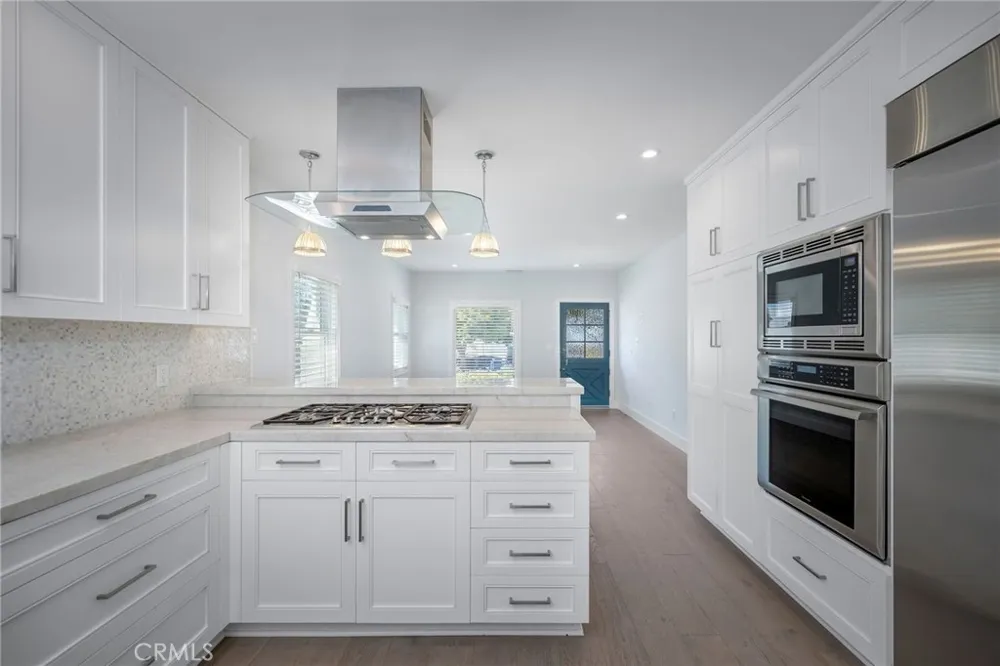 1200 Ardmore Avenue Manhattan Beach, CA 90266