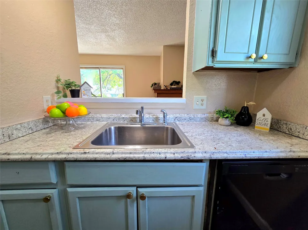 6622 S Zunis Avenue #3E10 Tulsa, OK 74136