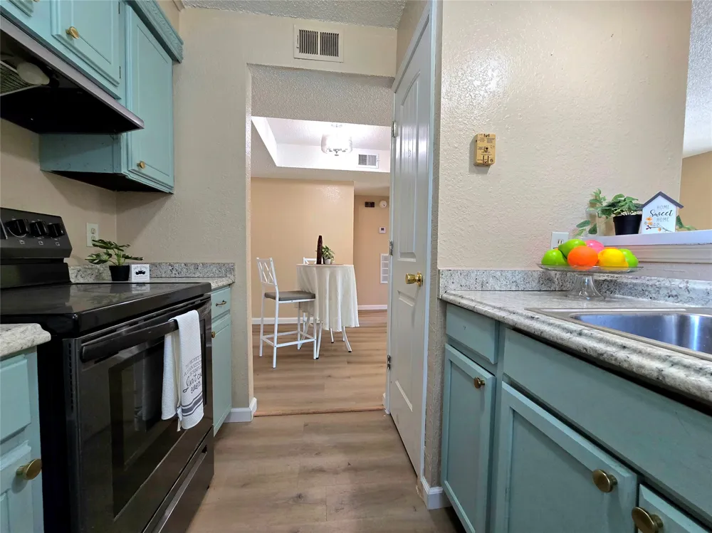 6622 S Zunis Avenue #3E10 Tulsa, OK 74136