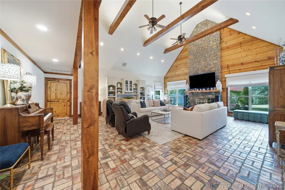 8933 E 115th Street S Bixby, OK 74008