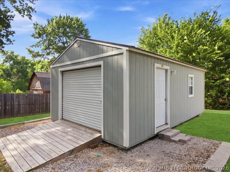 8933 E 115th Street S Bixby, OK 74008