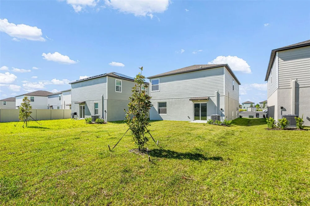 5767 PURPLE FINCH AVENUE Wimauma, FL 33598