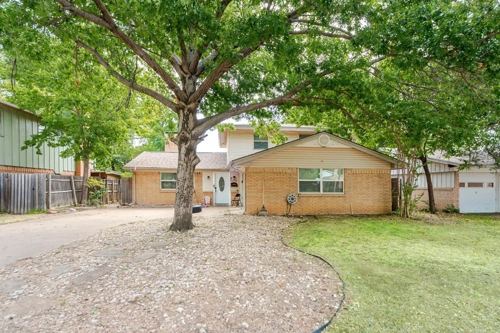 2416 Summer Place Drive Irving, TX 75062