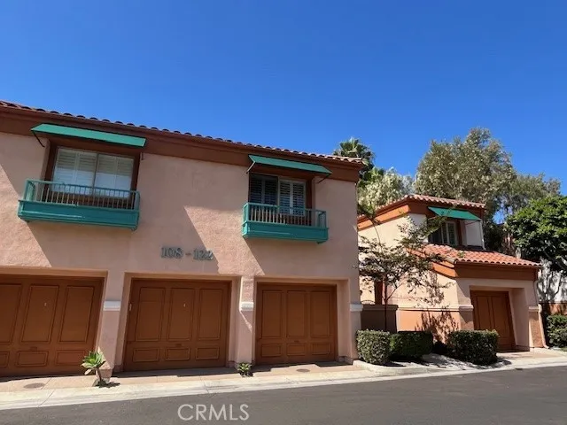 118 Villa Point Newport Beach, CA 92660