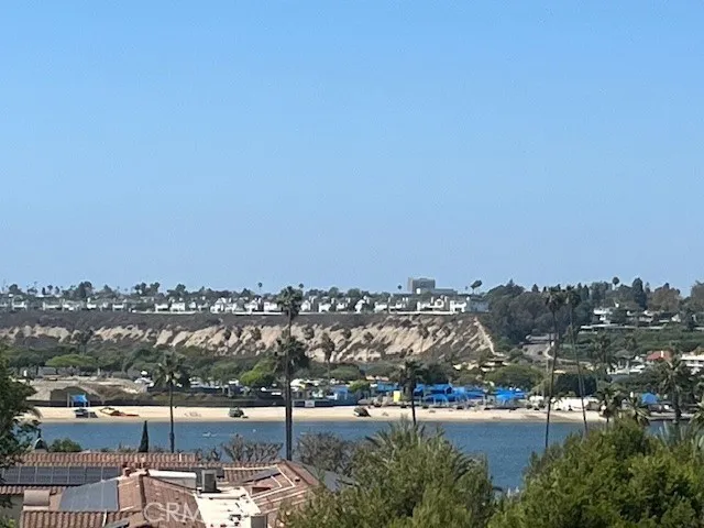 118 Villa Point Newport Beach, CA 92660