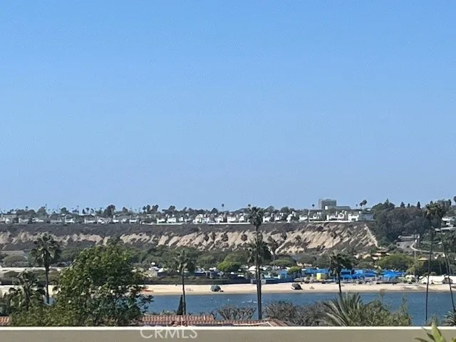 118 Villa Point Newport Beach, CA 92660