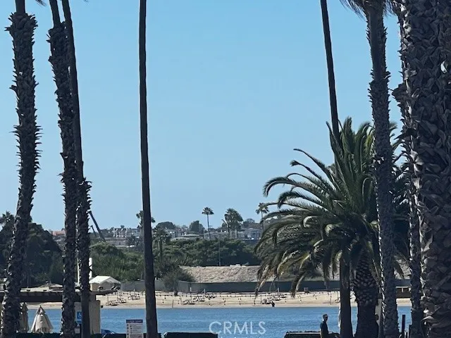 118 Villa Point Newport Beach, CA 92660