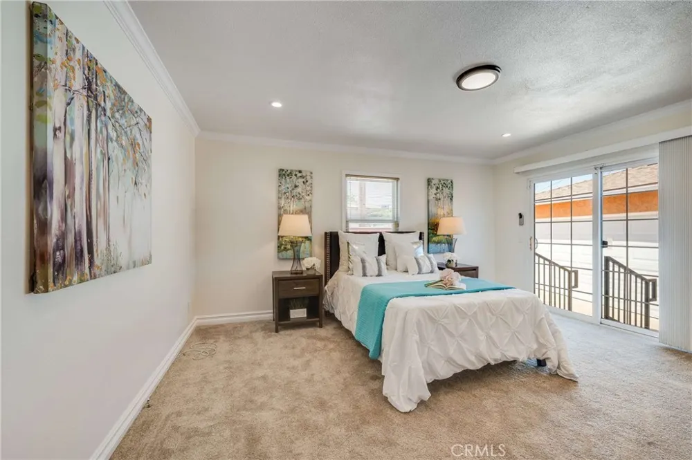 5031 Raton Long Beach, CA 90807