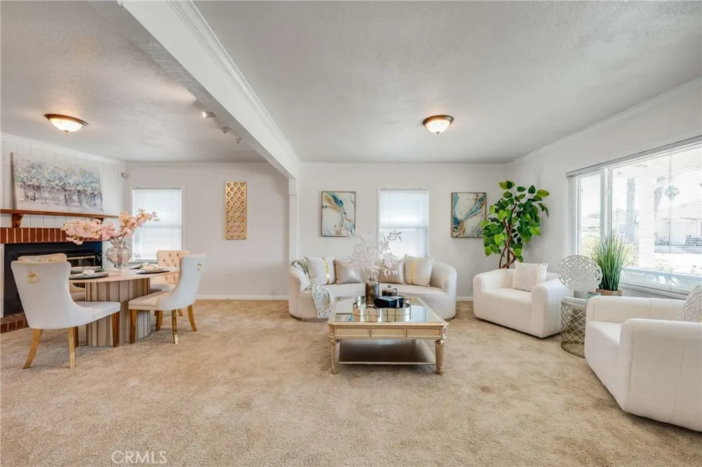 5031 Raton Long Beach, CA 90807