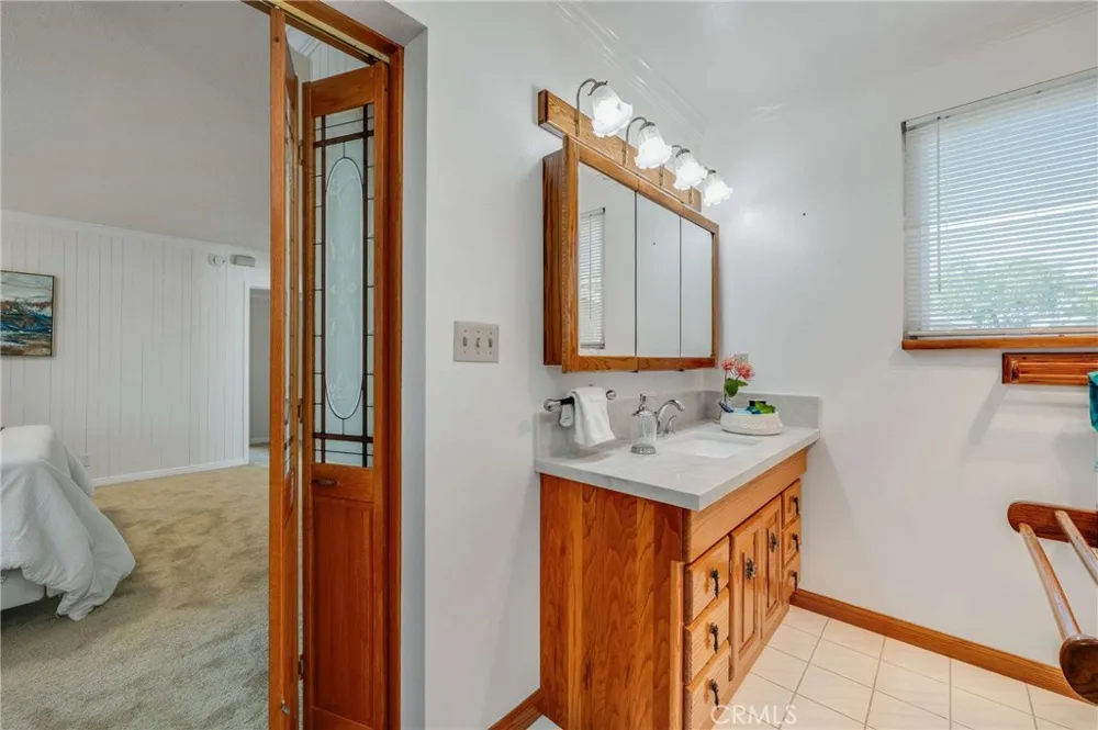 5031 Raton Long Beach, CA 90807
