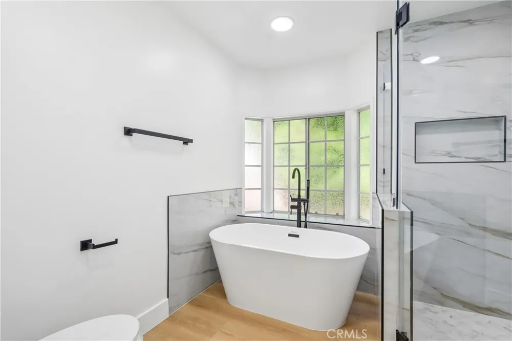 10007 Debra Ave Granada Hills, CA 91343