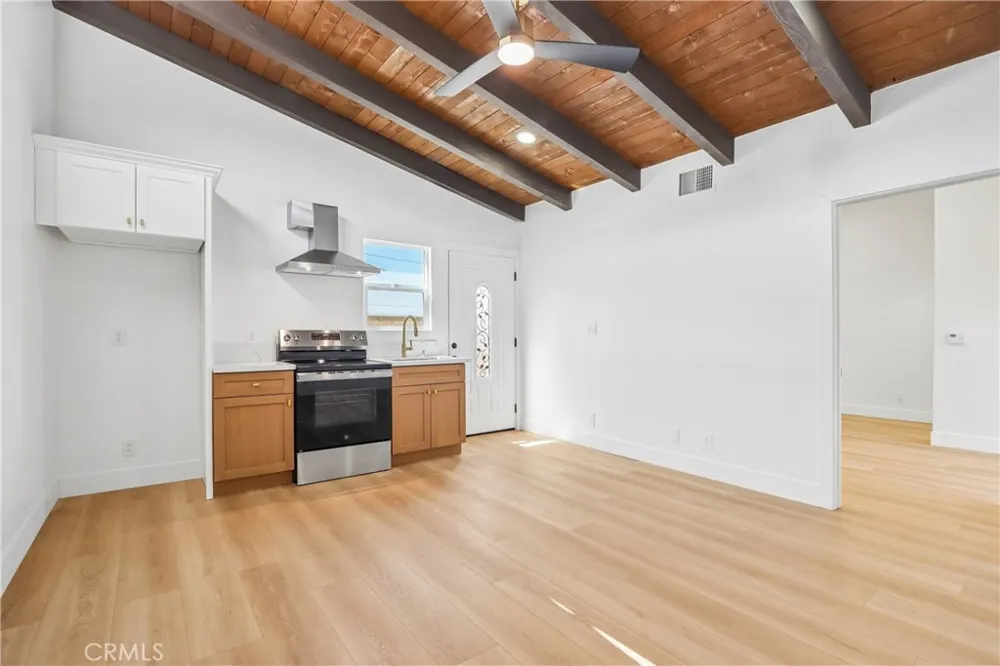 10007 Debra Ave Granada Hills, CA 91343