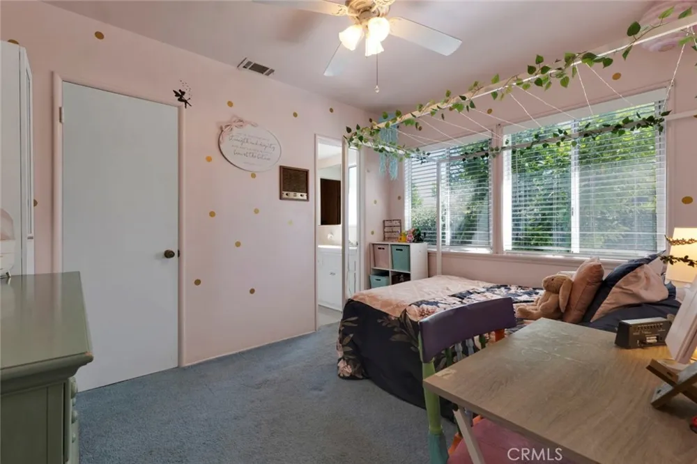 3018 Jolley Drive Burbank, CA 91504