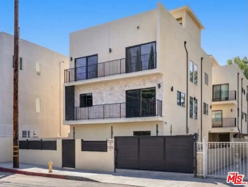 11304 Collins Street ##2 Los Angeles, CA 91601