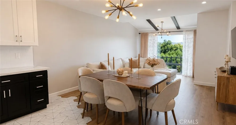 12720 Burbank #305 Valley Village, CA 91607