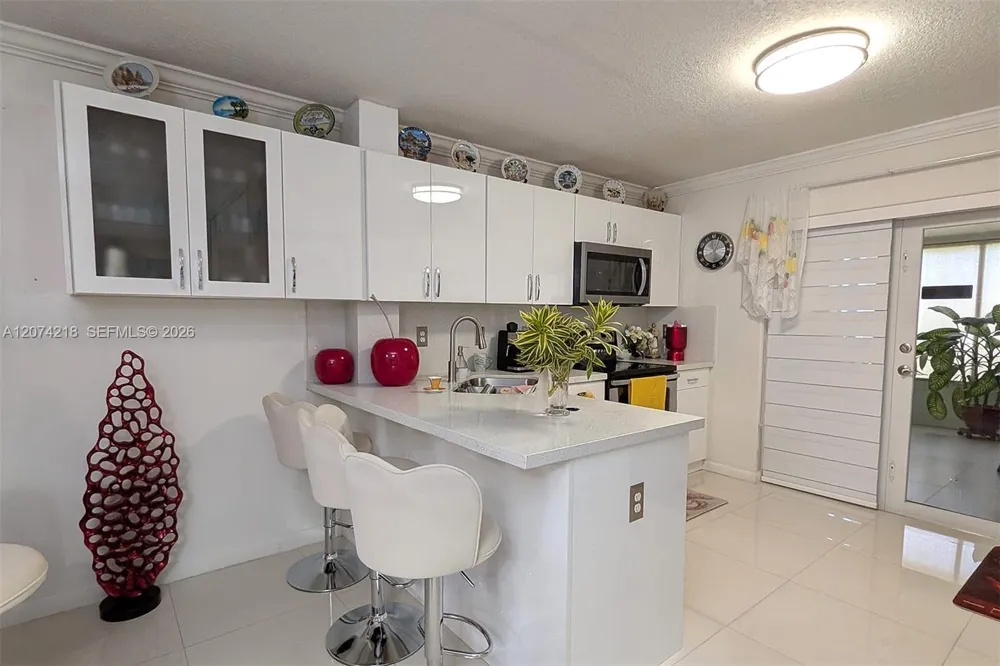 11005 W Okeechobee Rd #102 Hialeah Gardens, FL 33018