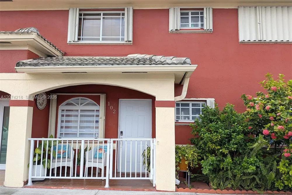 11005 W Okeechobee Rd #102 Hialeah Gardens, FL 33018