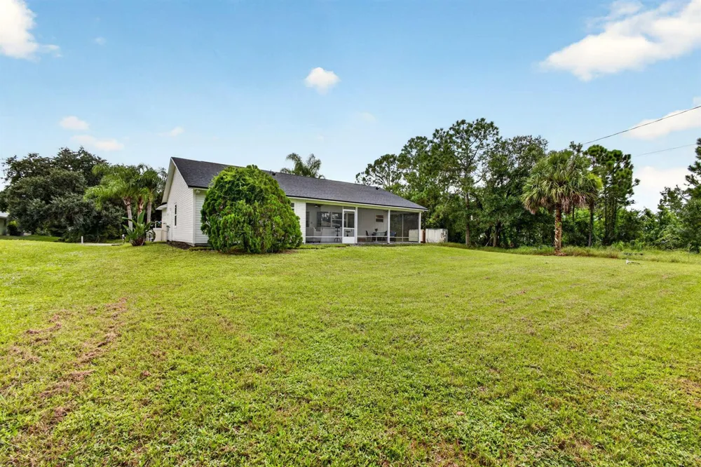 8545 101ST AVENUE Vero Beach, FL 32967
