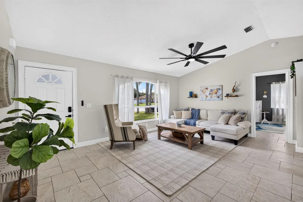 8545 101ST AVENUE Vero Beach, FL 32967