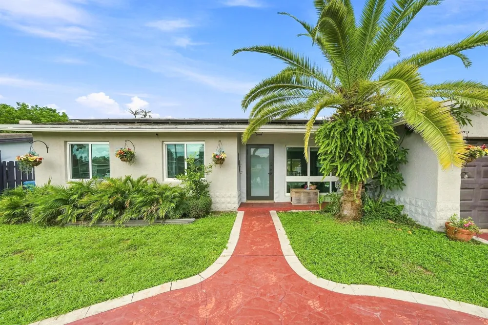 11351 NW 37TH PLACE Sunrise, FL 33323