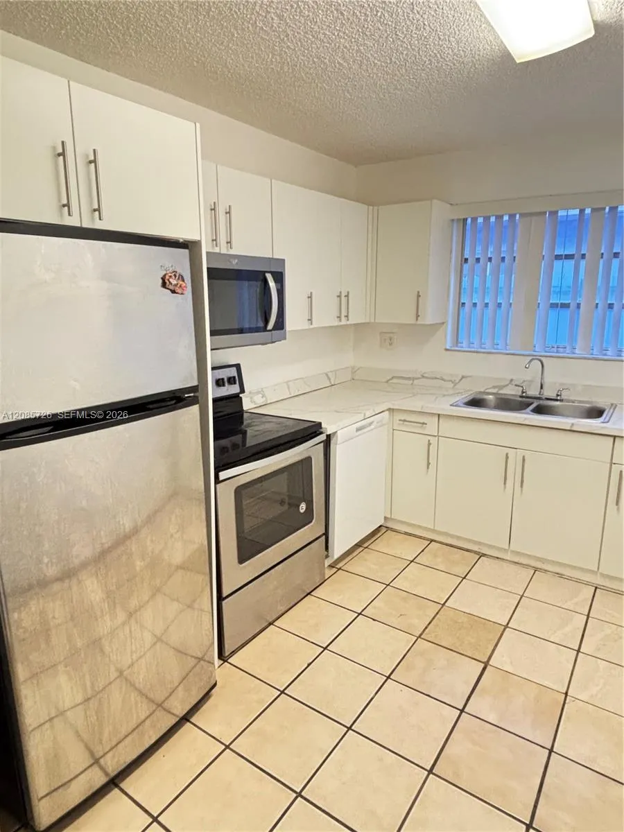 5919 SW 4th St #0 Miami, FL 33144