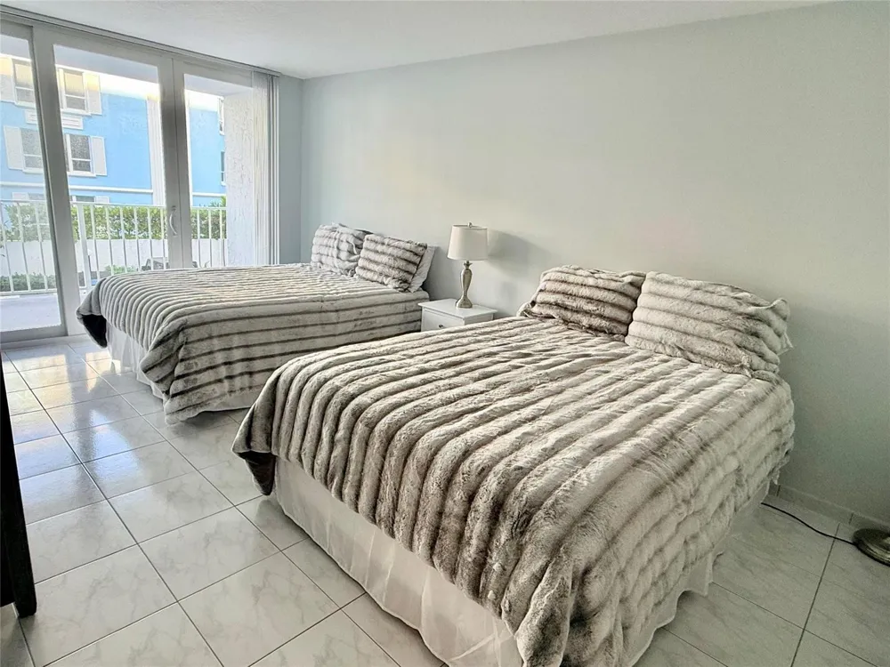 800 SE 20TH AVENUE #203 Deerfield Beach, FL 33441