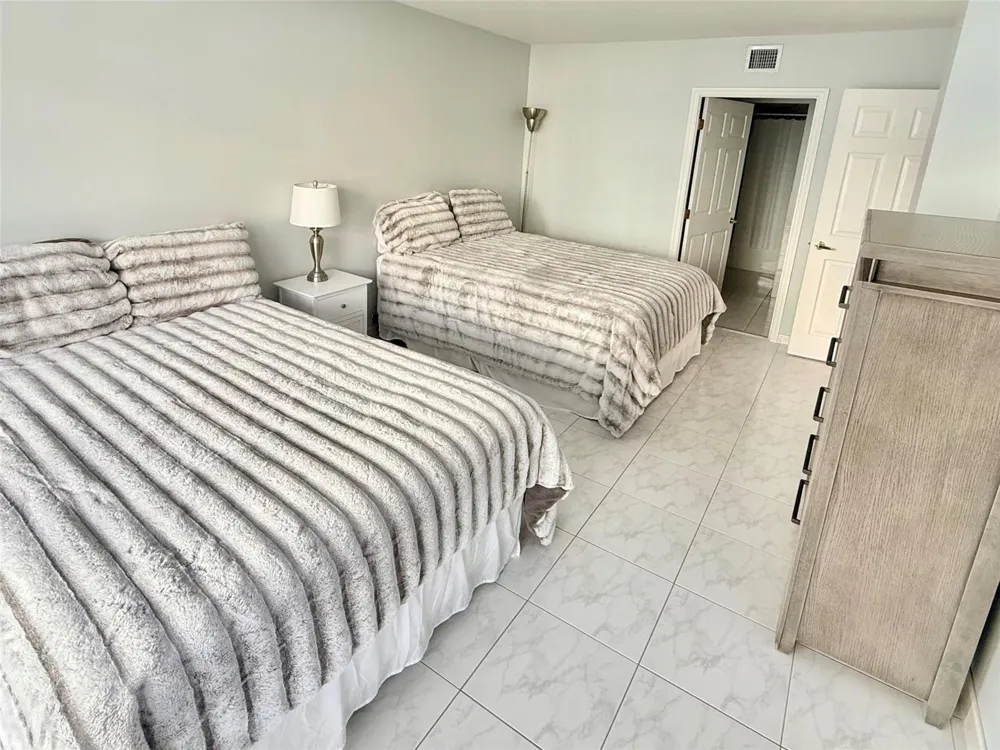 800 SE 20TH AVENUE #203 Deerfield Beach, FL 33441