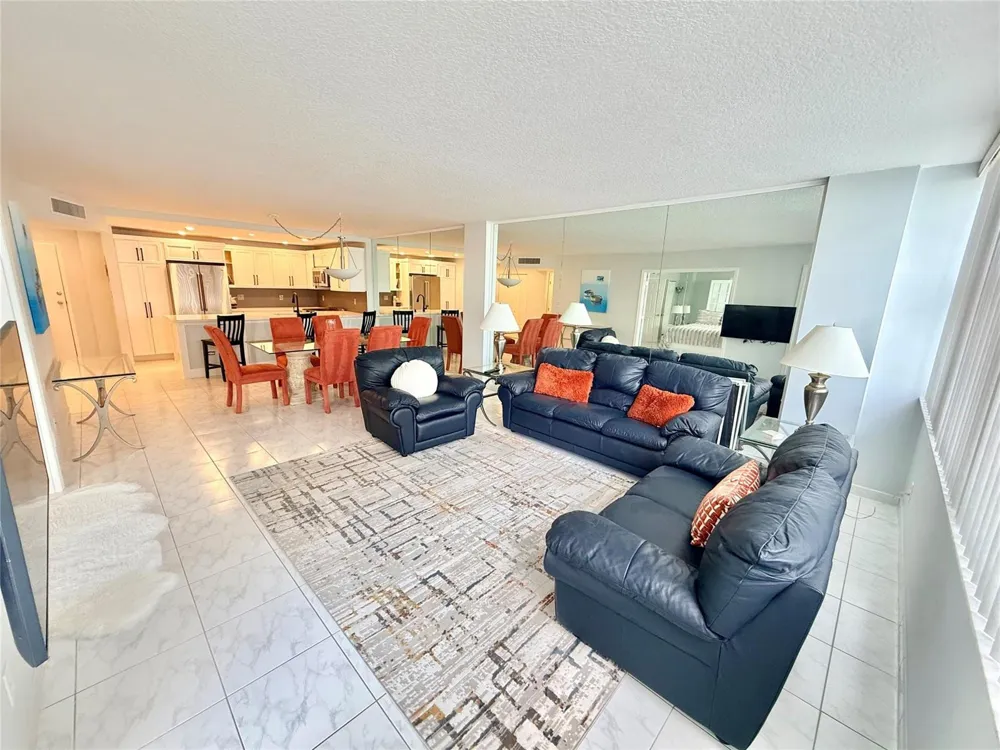 800 SE 20TH AVENUE #203 Deerfield Beach, FL 33441