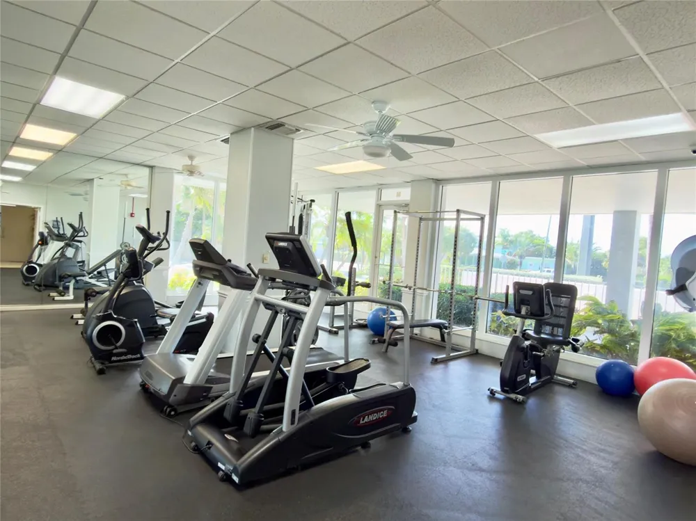800 SE 20TH AVENUE #203 Deerfield Beach, FL 33441
