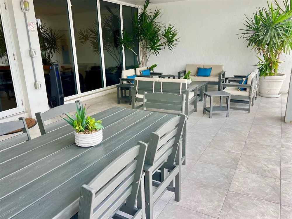 800 SE 20TH AVENUE #203 Deerfield Beach, FL 33441